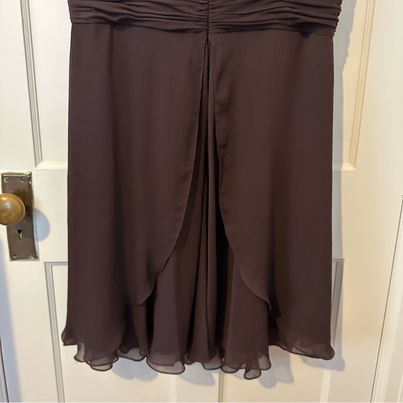 David’s Bridal empire waist bridesmaid dress size 18 brown chiffon sleeveless - Picture 8 of 10